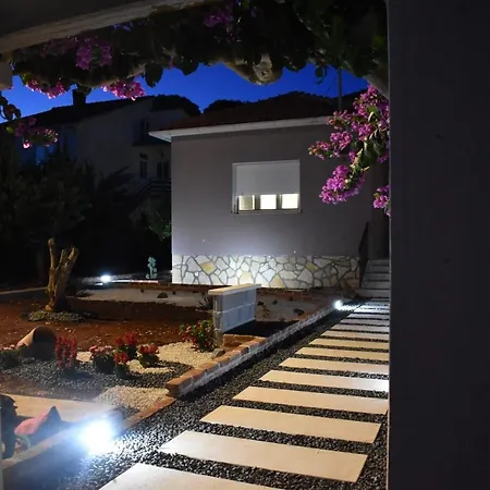 Pablo's Holiday House